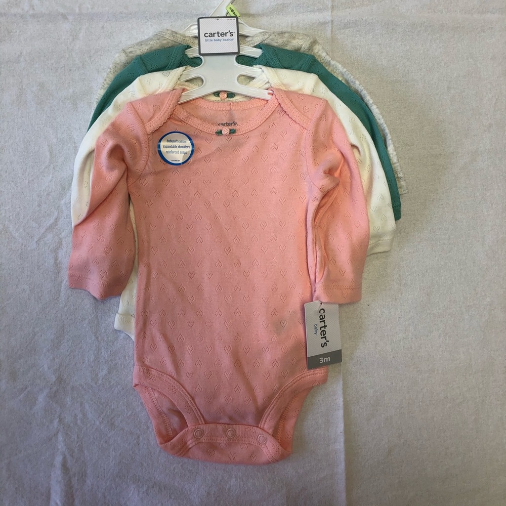 Carter’s 3 month onesies set of 4